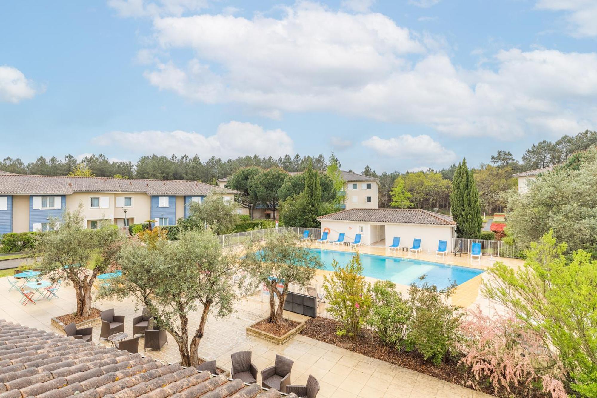 Appart'City Classic Bordeaux Aeroport St Jean D'Illac Saint-Jean-d'Illac Buitenkant foto